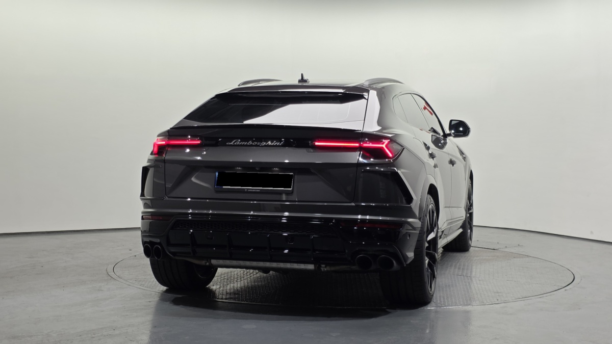 Lamborghini Urus, 2022 — фото 4 из 12