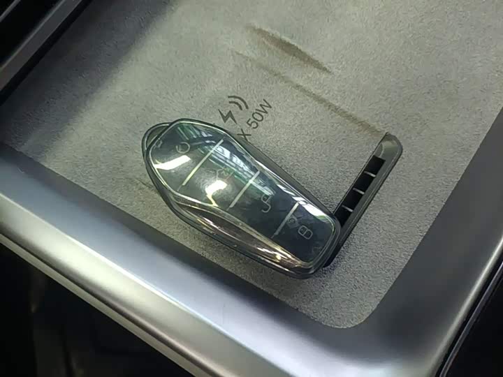 BYD Seal 07 DM-i Hybrid, 2025 — фото 9 из 9