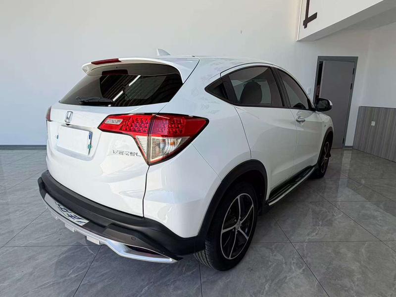 Honda Vezel, 2022 — фото 6 из 12