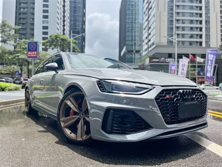 Audi RS 4, 2021 — фото 4 из 9
