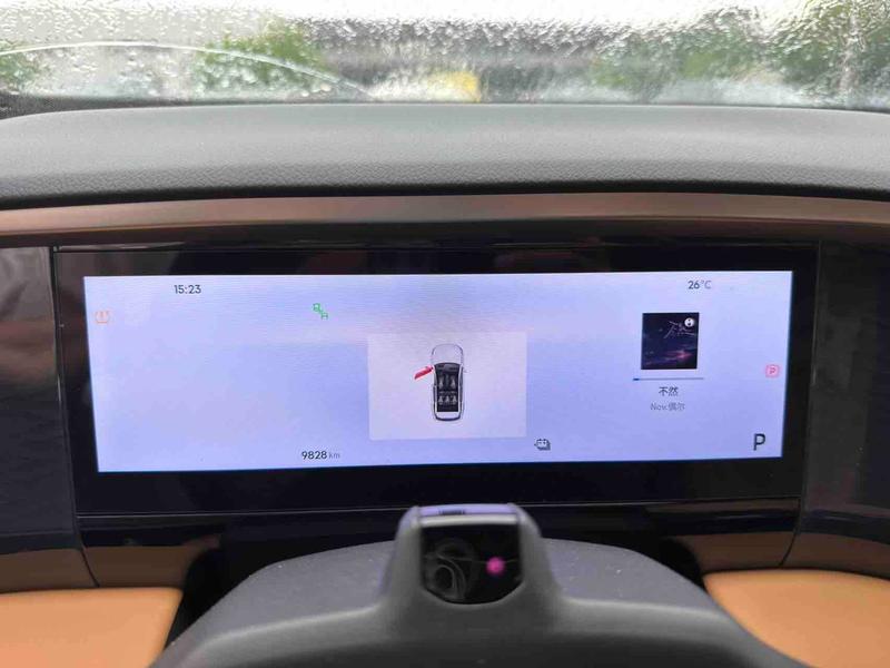Geely Galaxy L7, 2024 — фото 8 из 11