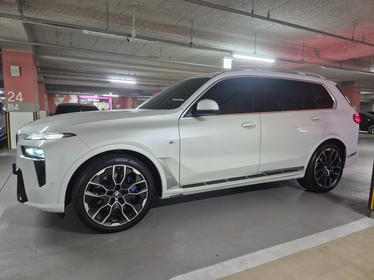 BMW X7, 2025 — фото 2 из 12