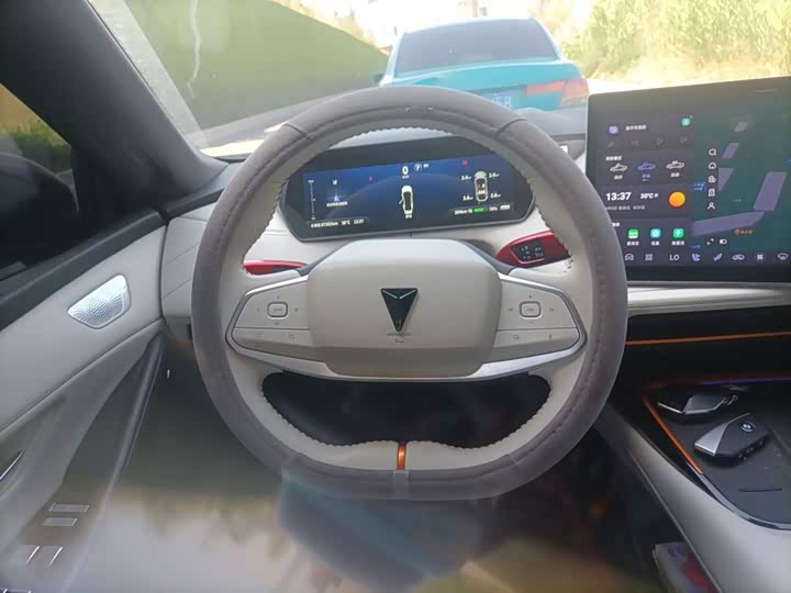 Changan Deepal SL03, 2024 — фото 3 из 9