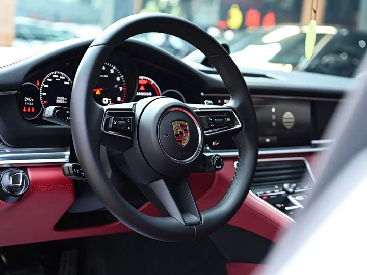 Porsche Panamera, 2023 — фото 9 из 9
