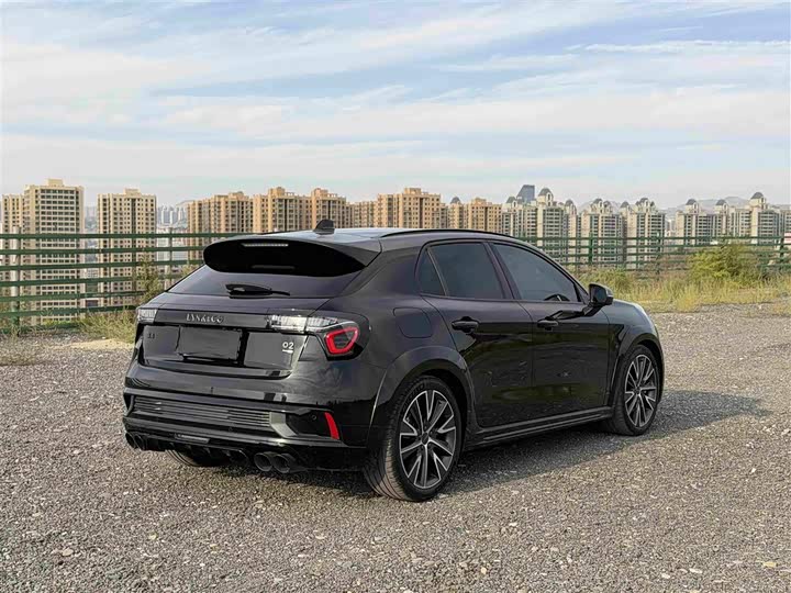 Lynk & Co 02 Hatchback, 2022 — фото 4 из 9
