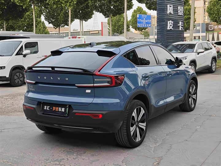 Volvo C40, 2023 — фото 4 из 9