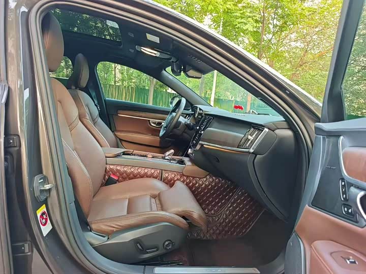 Volvo S90, 2022 — фото 4 из 9