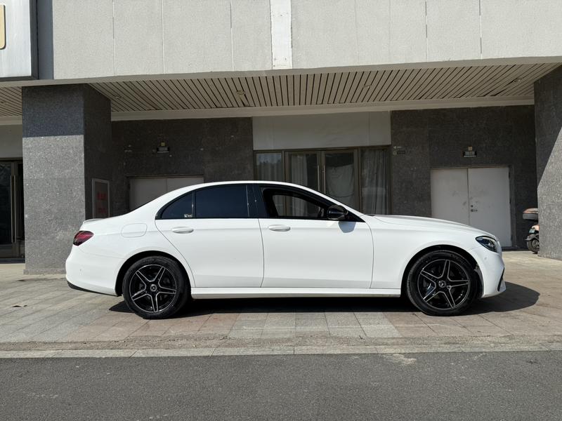Mercedes-Benz E-Class, 2023 — фото 8 из 12