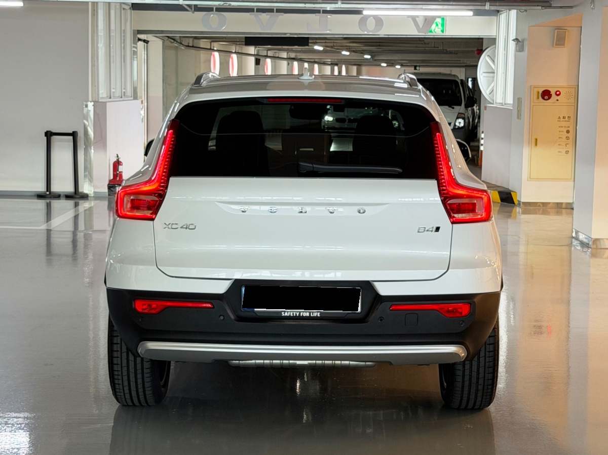 Volvo XC40, 2026 — фото 4 из 12