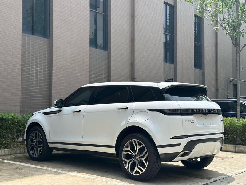 Land Rover Range Rover Evoque L Hybrid, 2022 — фото 4 из 10