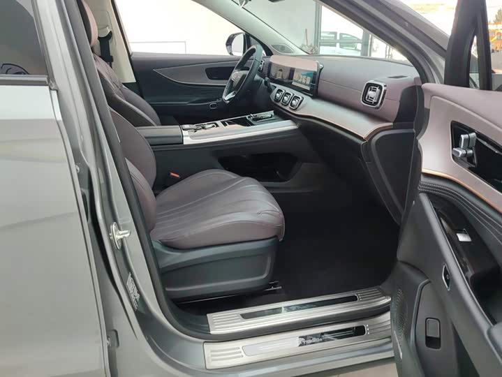 Chery Tiggo 9 Hybrid, 2025 — фото 8 из 9