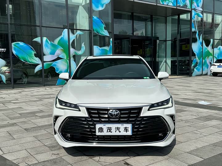 Toyota Avalon, 2023 — фото 2 из 9