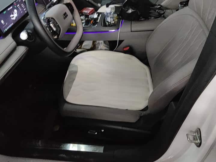 Geely Galaxy Starshine 8 EM-i, 2025 — фото 9 из 9