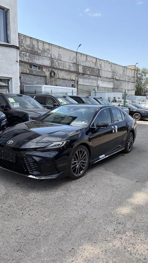 Toyota Camry, 2026 — фото 2 из 10
