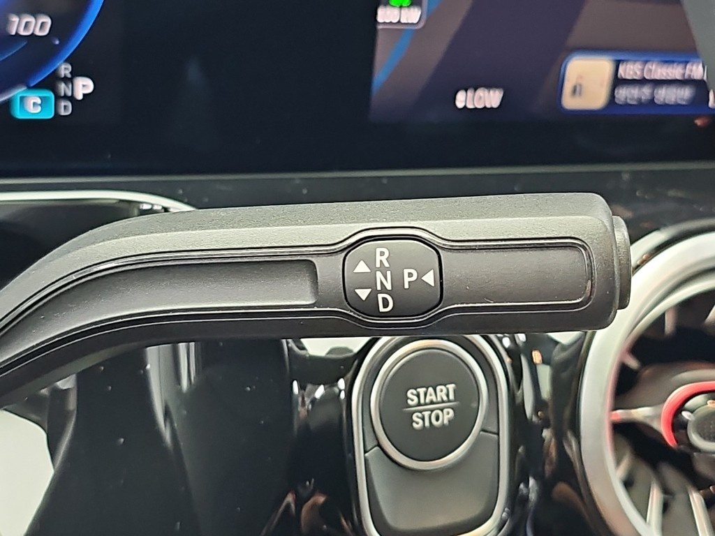 Mercedes-Benz EQA, 2025 — фото 8 из 12