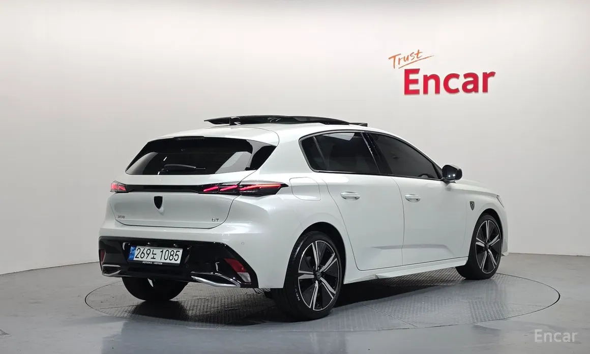 Peugeot 308, 2022 — фото 2 из 12