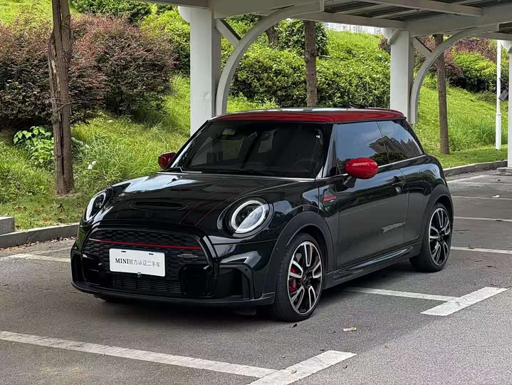 Mini Mini JCW, 2022 — купить в Москве под ключ
