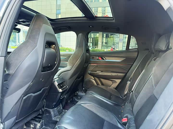 Lynk & Co 05 EM-P Hybrid, 2021 — фото 9 из 9