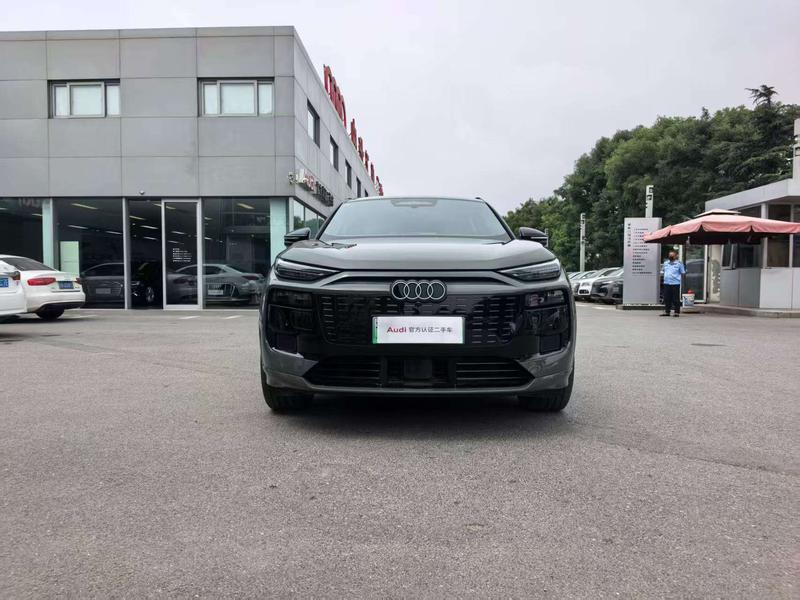 Audi Q6L e-tron, 2025 — фото 2 из 11