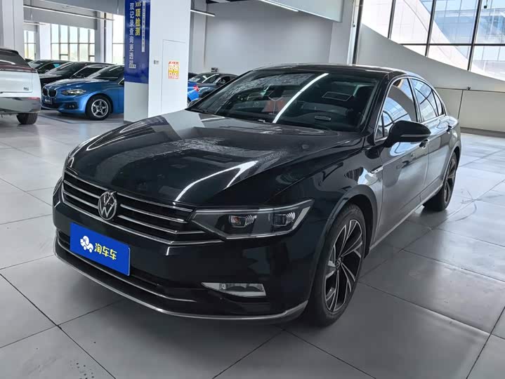 Volkswagen Magotan, 2022 — купить в Перми под ключ