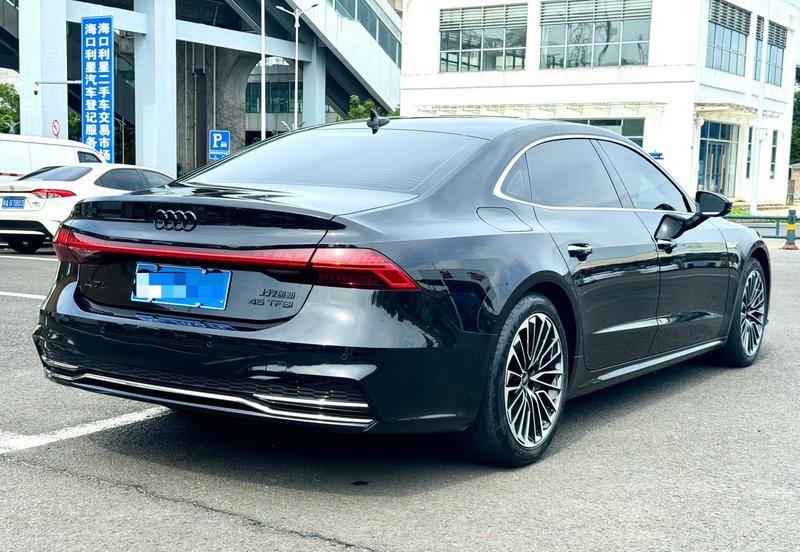 Audi A7L, 2024 — фото 5 из 9