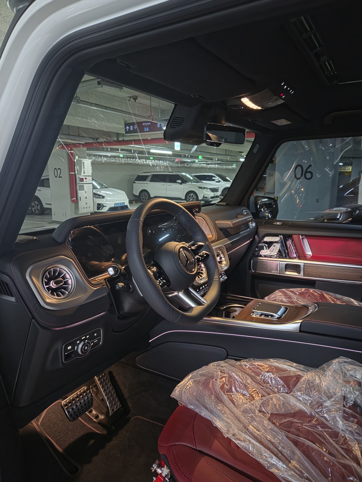 Mercedes-Benz G-Class, 2026 — фото 8 из 12