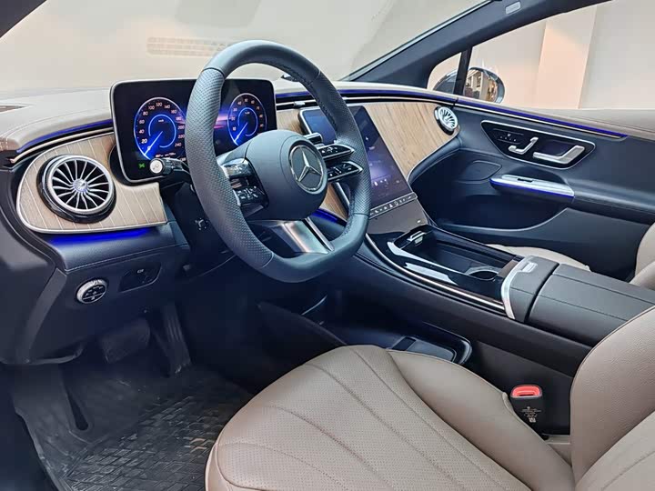Mercedes-Benz EQE, 2025 — фото 6 из 9