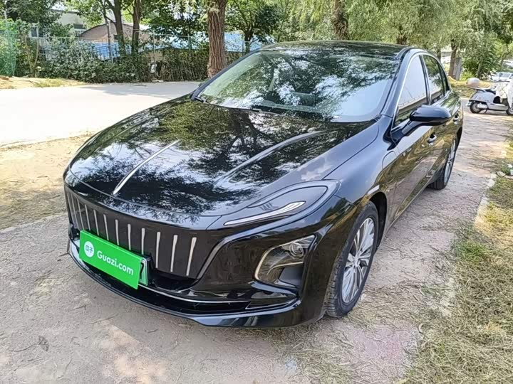 Hongqi E-QM5, 2023 — купить в Кирове под ключ