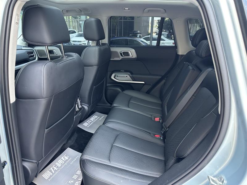 BYD FangChengBao Titanium 3 (Tai 3), 2025 — фото 9 из 11
