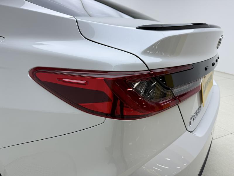 Toyota Camry, 2025 — фото 10 из 12