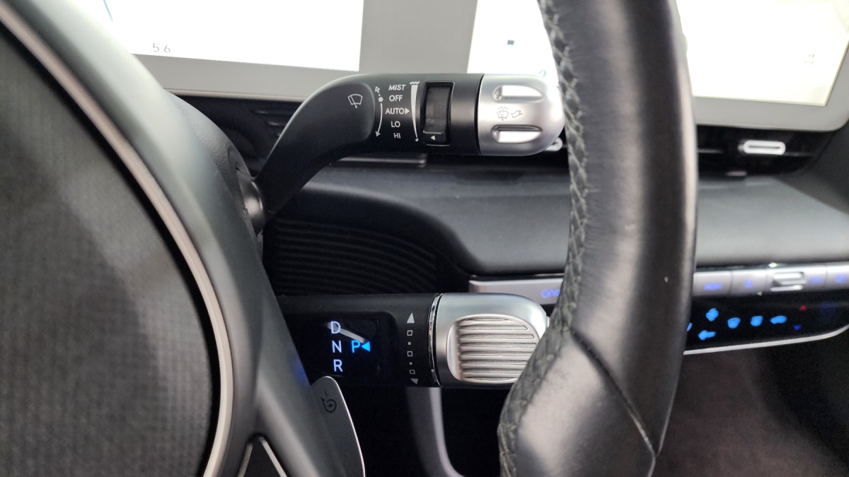 Hyundai Ioniq 5, 2021 — фото 8 из 12