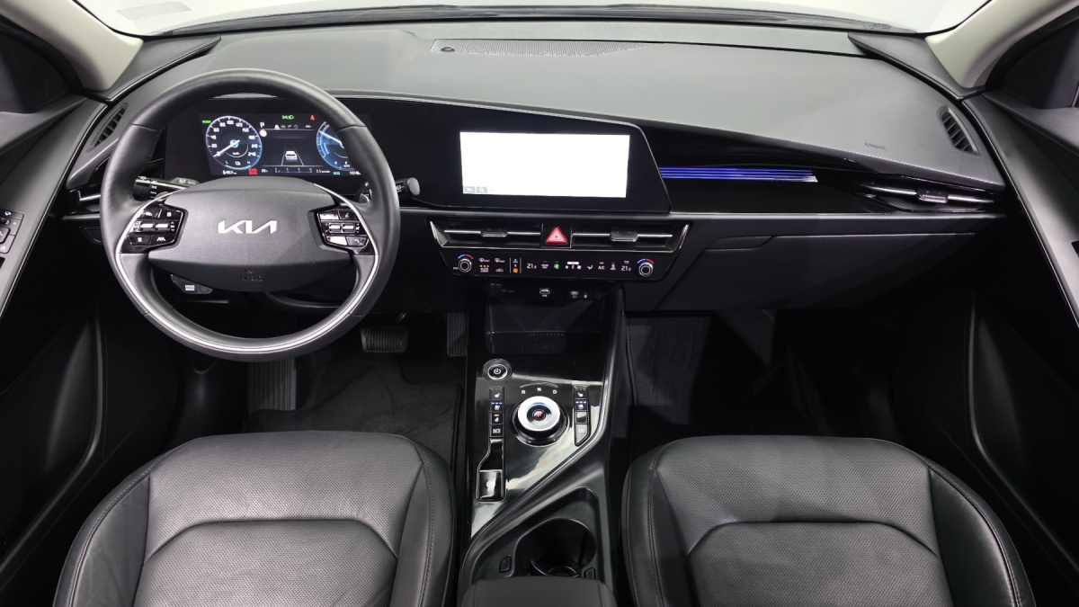 Kia Niro, 2023 — фото 6 из 12