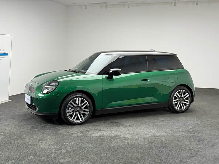 Mini Cooper, 2024 — фото 3 из 9