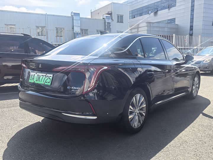 Hongqi E-QM5, 2023 — фото 4 из 9