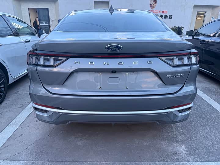 Ford Mondeo, 2025 — фото 5 из 9