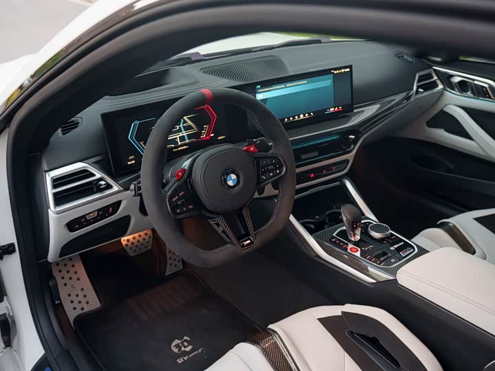 BMW M4, 2025 — фото 9 из 9