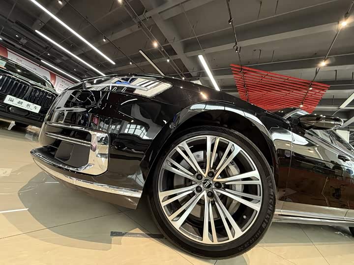 Audi A8, 2021 — фото 8 из 9
