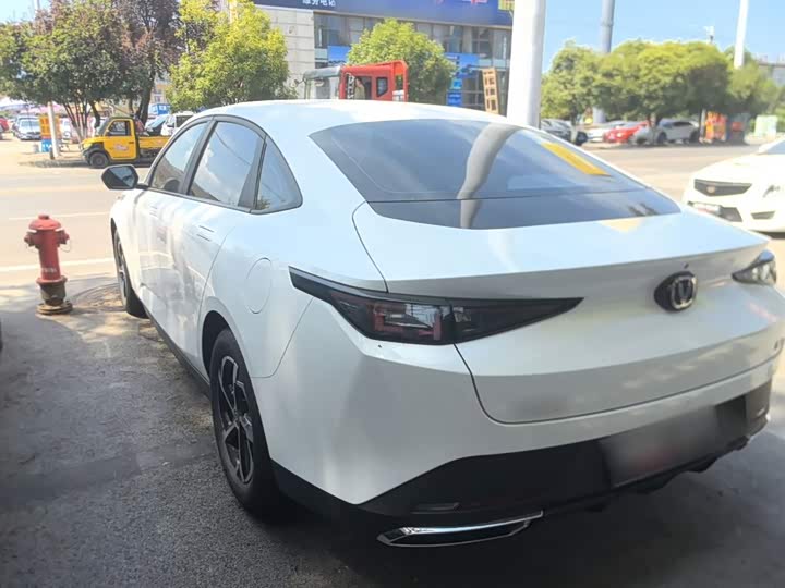 Changan Eado Plus, 2024 — фото 5 из 9