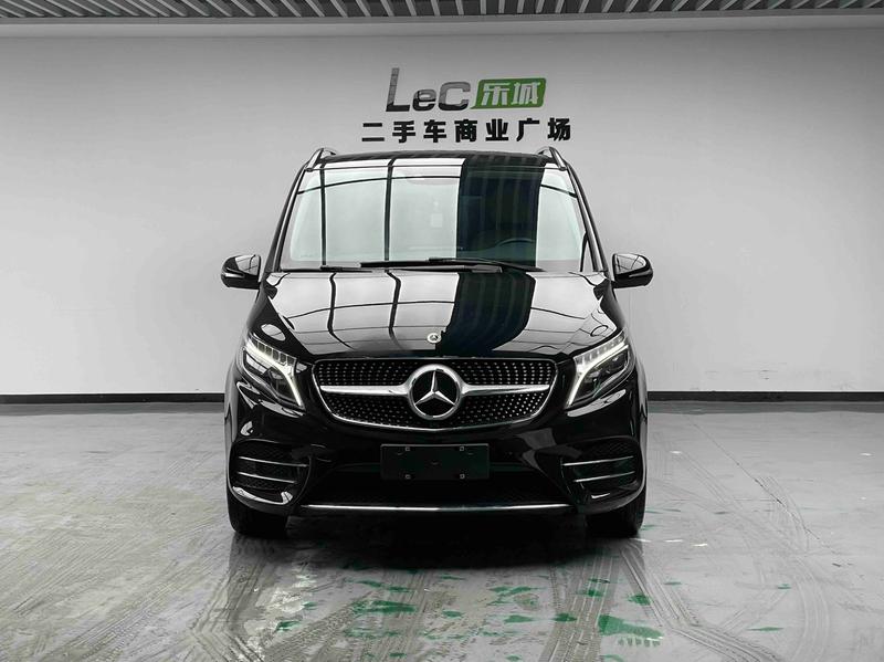 Mercedes-Benz V-Class, 2022 — фото 2 из 12