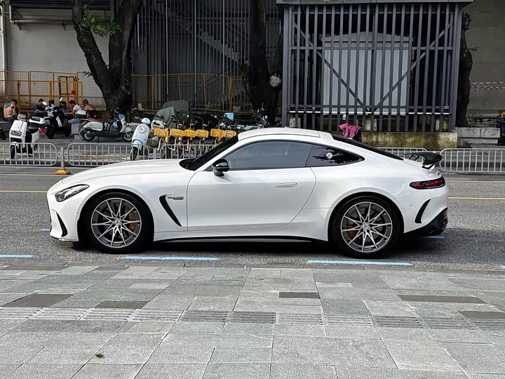 Mercedes-Benz AMG GT Hybrid, 2026 — фото 3 из 5