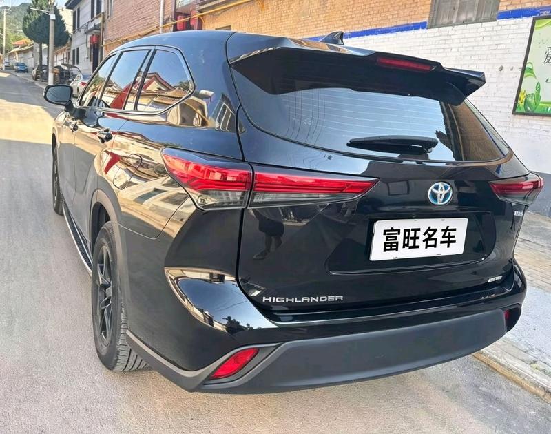 Toyota Highlander, 2023 — фото 3 из 9