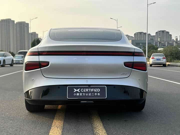 XPeng P7, 2023 — фото 6 из 9