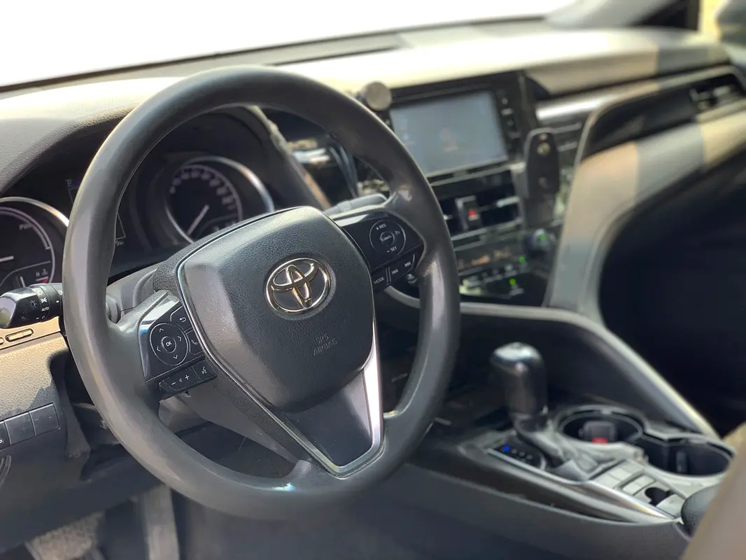 Toyota Camry, 2022 — фото 9 из 10