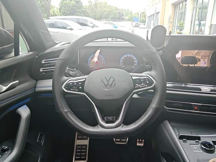 Volkswagen Tiguan L Pro, 2025 — фото 3 из 9