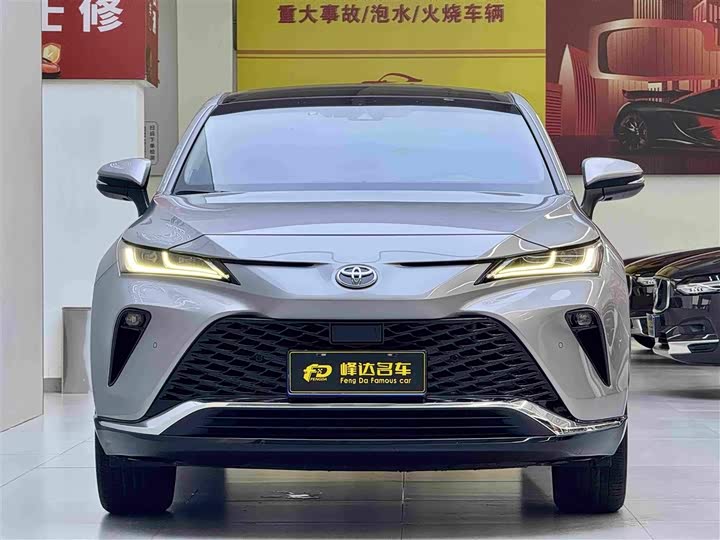 Toyota Venza, 2022 — фото 3 из 9