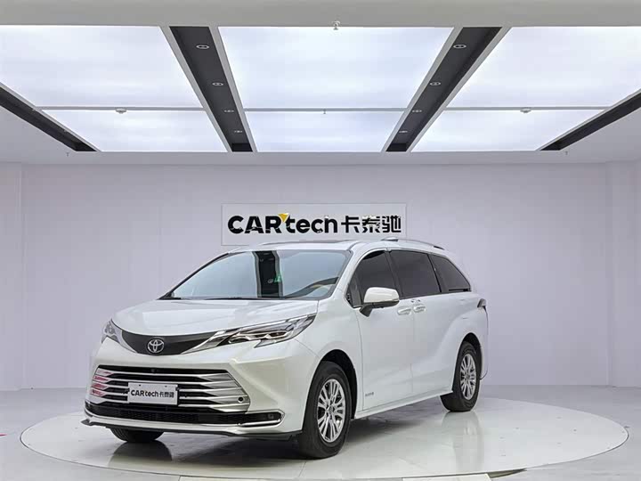 Toyota Sienna, 2023 — купить в Калуге под ключ