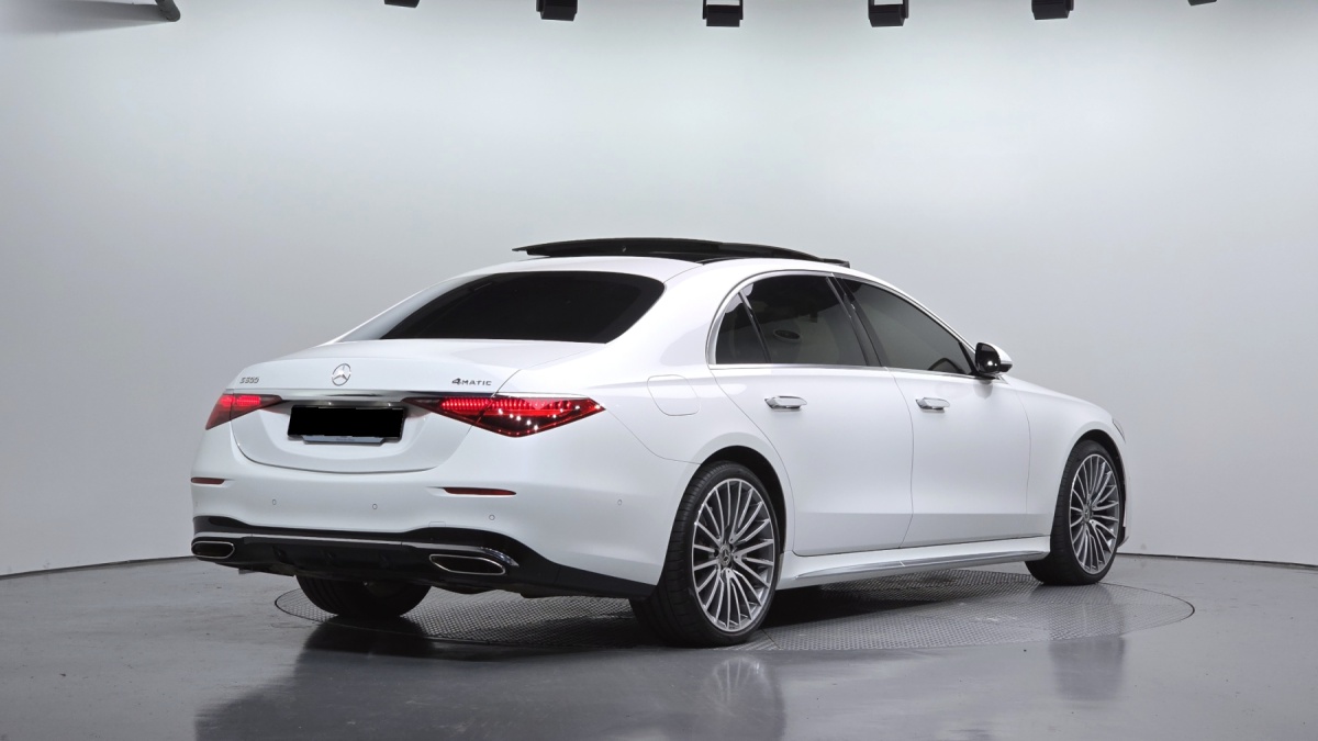 Mercedes-Benz S-Class, 2023 — фото 2 из 12