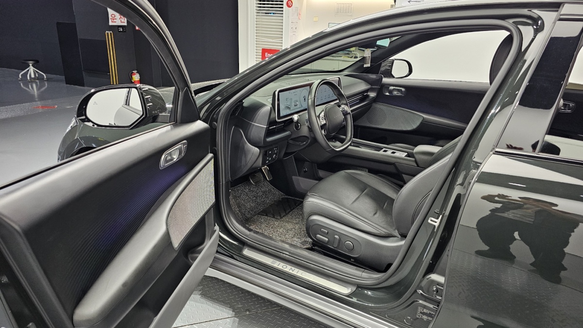 Hyundai Ioniq 6, 2022 — фото 10 из 12