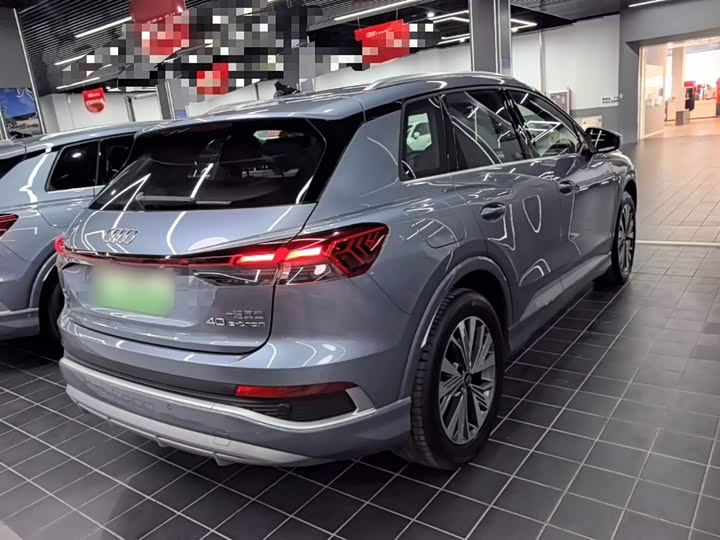 Audi Q4 e-tron, 2024 — фото 7 из 9