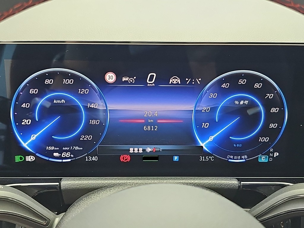 Mercedes-Benz EQA, 2025 — фото 6 из 12